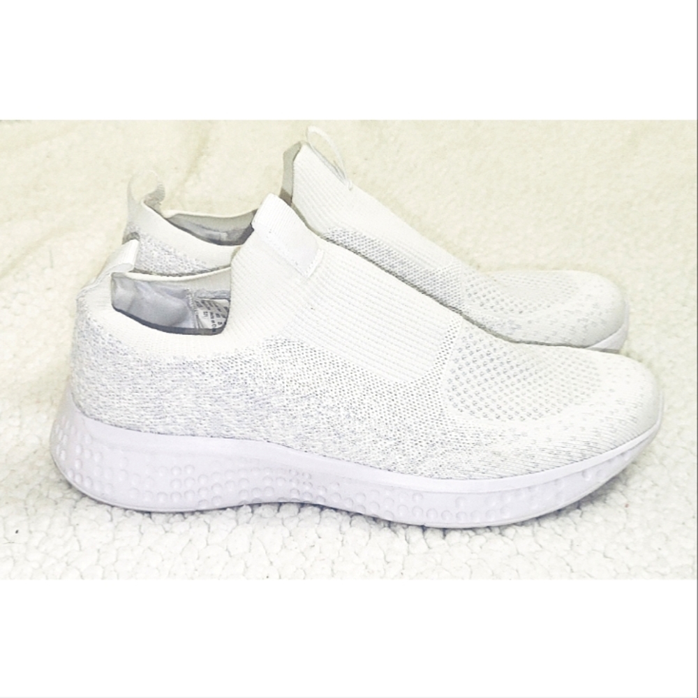 New! Womens Avia Athletic Shoes